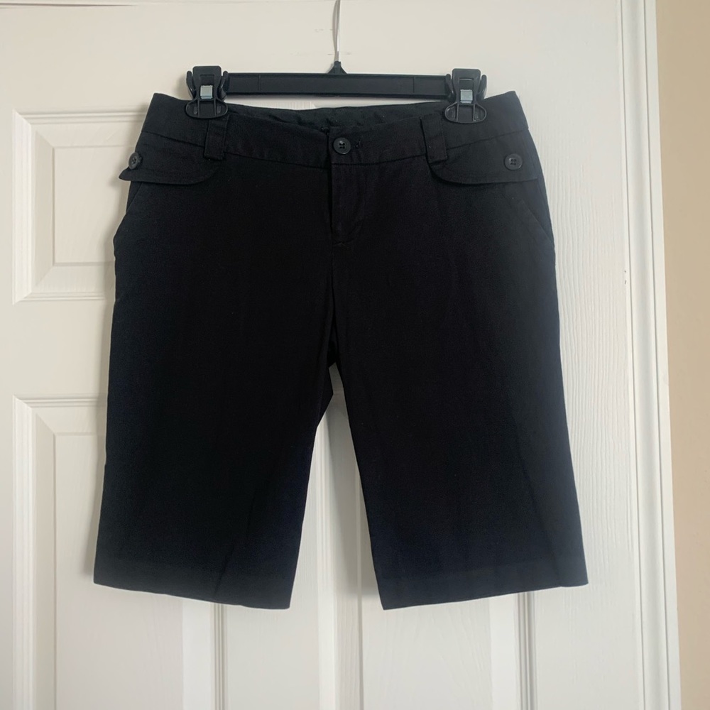 Rampage Black Bermuda Shorts (size 5 EUC)